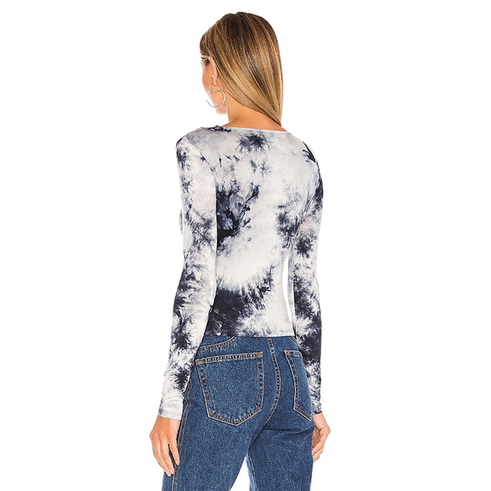 Privacy Please Baylee Top Indigo Blue Tie Dye - Picture 3 of 6